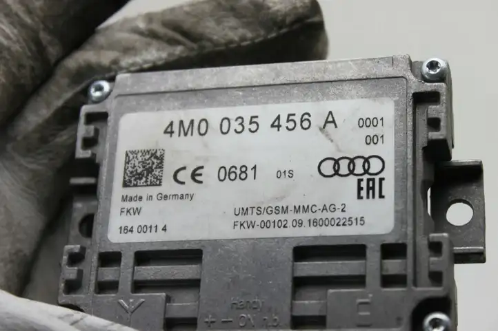 Audi A3/S3 8V (2016 - 2020) 4M0 035 456 A Усилитель антенны — фото 3
