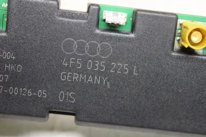 Audi A6 S6 C6 4F (2004 - 2008) 4F5035225L Усилитель антенны — фото 4