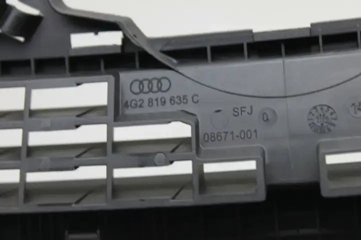 Audi A6 C7 (2011 - 2014) 4G2819635C Прочие детали салона — фото 4