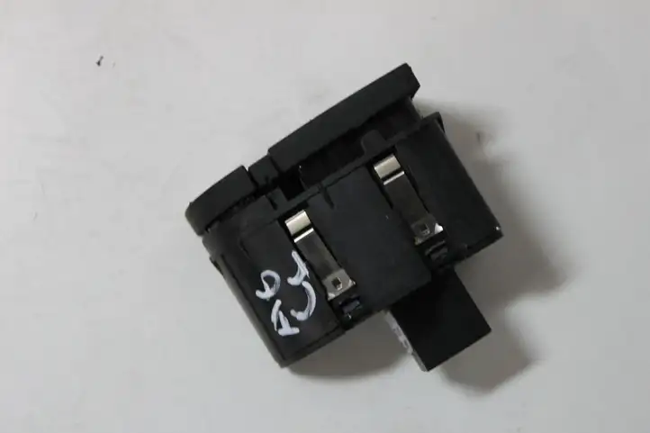 Audi A6 S6 C6 4F (2004 - 2008) 4F2927227B Другие включатели / ручки/ переключатели — фото 3