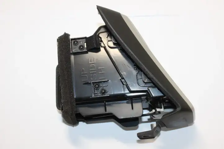 Nissan X-Trail T32 (2014 - 2021) 687614CE1A Боковой воздушный дефлектор — фото 4