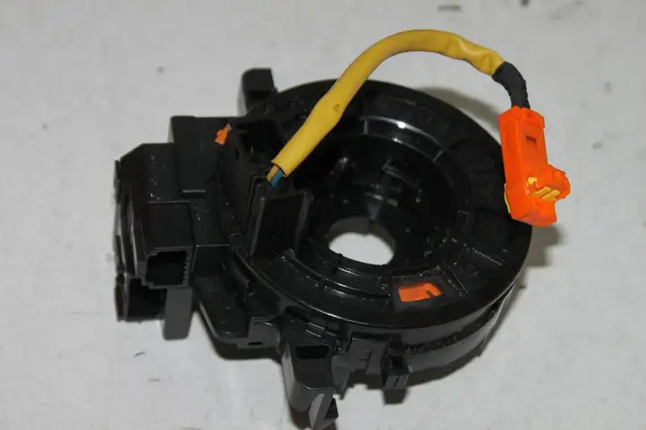 Toyota Yaris (2005 - 2009) Контактное кольцо SRS — фото 2