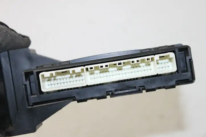 Toyota Prius (XW30) (2009 - 2015) 8865047082 Модуль управления кондиционером — фото 3