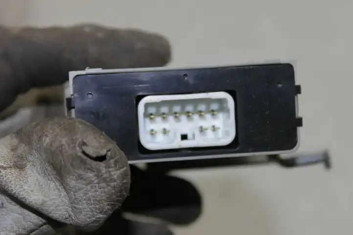 Toyota Hilux (AN10, AN20, AN30) (2004 - 2008) 8953371030 Блок управления раздаточной коробкой — фото 3
