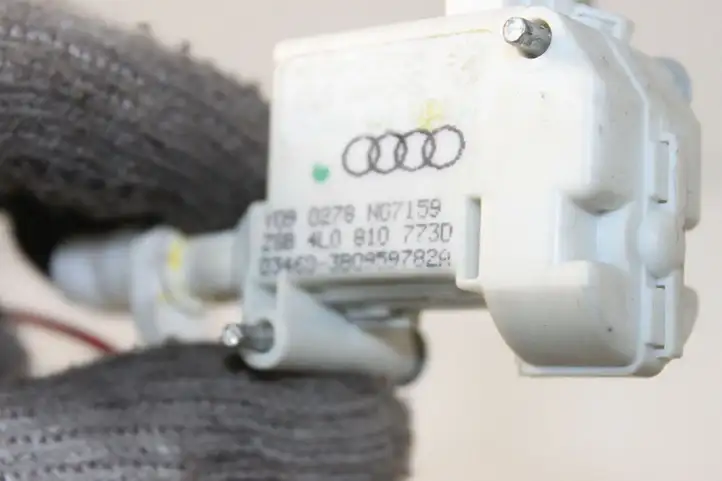 Audi Q7 4L (2005 - 2009) 4L0810773D Двигатель задвижки потока воздуха — фото 3
