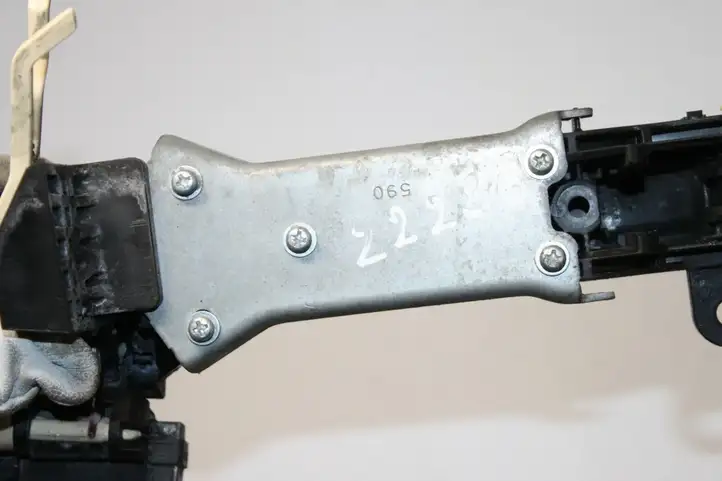 Toyota Prius (XW30) (2009 - 2015) Наружная ручка задней двери — фото 5