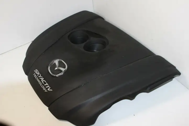 Mazda 3 (2017 - 2019) PE01E02F4 Крышка двигателя декоративная — фото 2