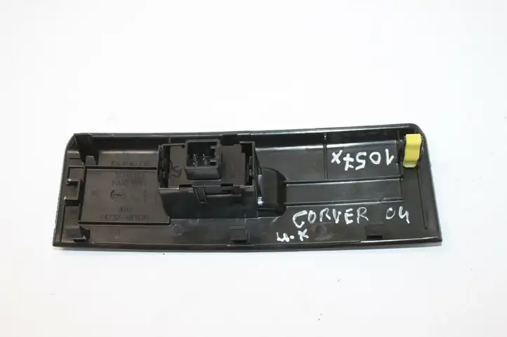 Toyota Corolla Verso E121 (2001 - 2004) 742320F030 Блок кнопок стеклоподъемников — фото 2