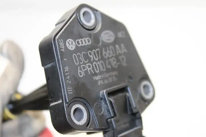 Nissan X-Trail T31 (2007 - 2014) 03C907660AA Датчик уровня масла двигателя — фото 6