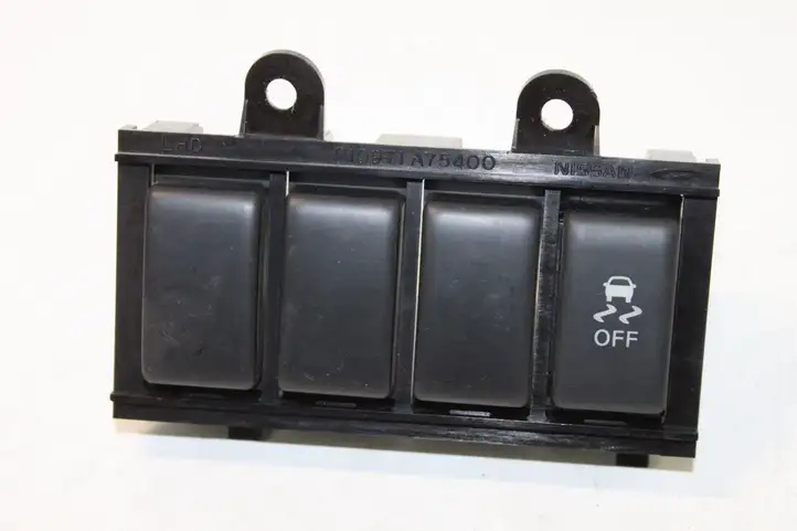 Nissan X-Trail T31 (2007 - 2014) P10971A75400 Другие включатели / ручки/ переключатели — фото 1