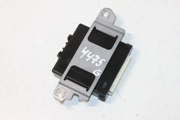 Toyota Prius (XW20) (2003 - 2009) 8999047023 Блок бесключевого доступа — фото 6