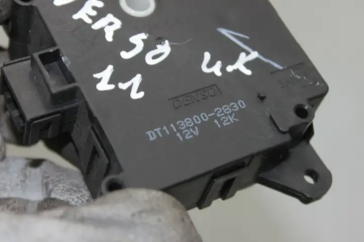 Toyota Verso (2009 - 2012) DT1138002830 Двигатель задвижки потока воздуха — фото 2