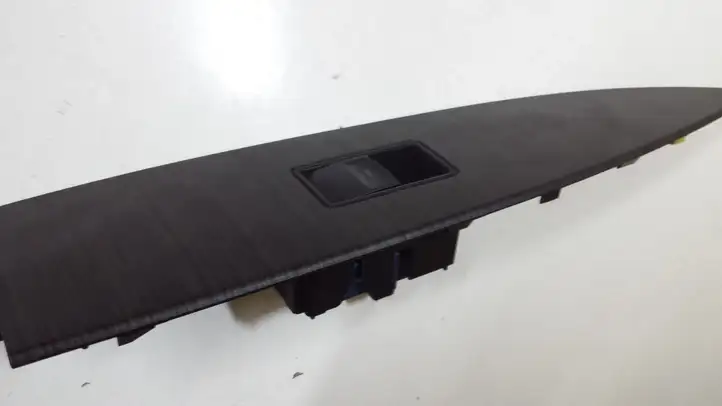Toyota Avensis T270 (2009 - 2012) 8481005070 Блок кнопок стеклоподъемников — фото 1