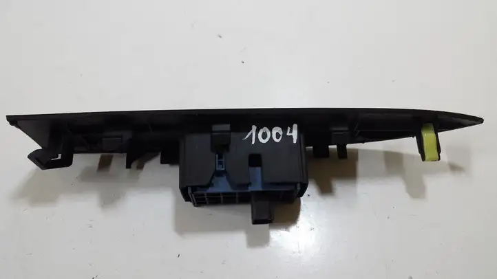 Toyota Avensis T270 (2009 - 2012) 8481005070 Блок кнопок стеклоподъемников — фото 5