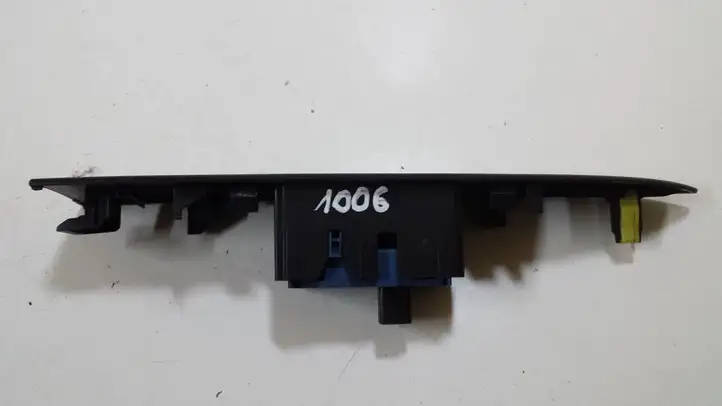 Toyota Avensis T270 (2009 - 2012) 8481005070 Блок кнопок стеклоподъемников — фото 4