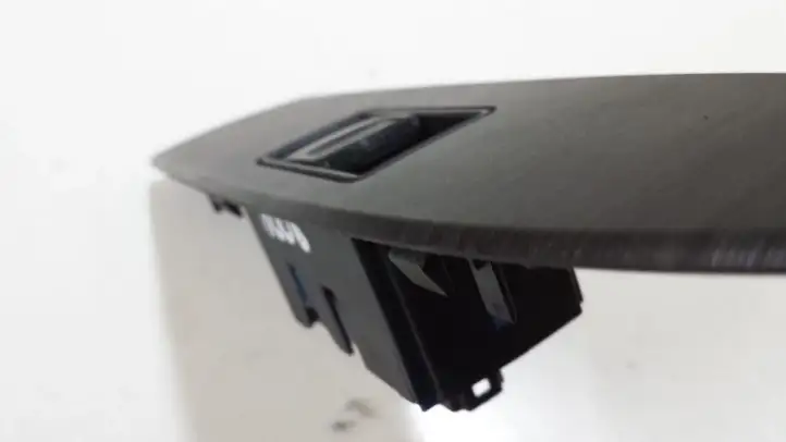 Toyota Avensis T270 (2009 - 2012) 8481005070 Блок кнопок стеклоподъемников — фото 8