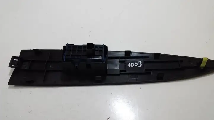 Toyota Avensis T270 (2009 - 2012) 8481005070 Блок кнопок стеклоподъемников — фото 4