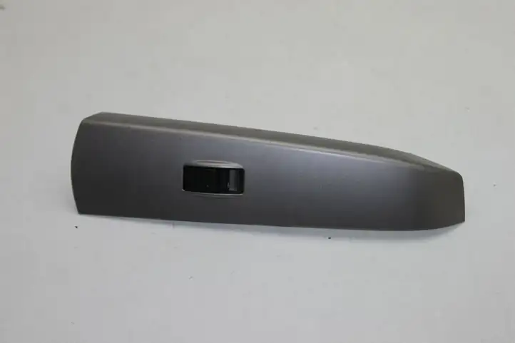 Toyota Prius (XW20) (2003 - 2009) 7423147080 Блок кнопок стеклоподъемников — фото 1