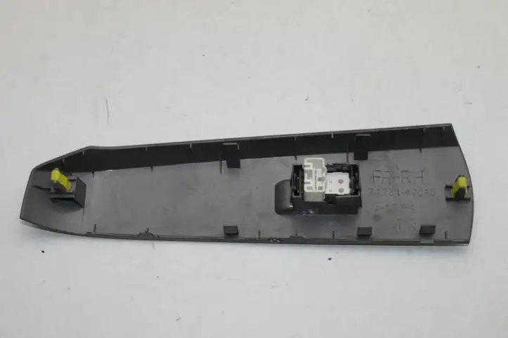 Toyota Prius (XW20) (2003 - 2009) 7423147080 Блок кнопок стеклоподъемников — фото 3