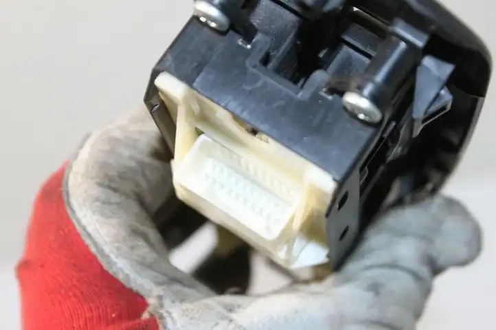 Toyota Auris 150 (2006 - 2012) 8404002100 Блок кнопок стеклоподъемников — фото 5