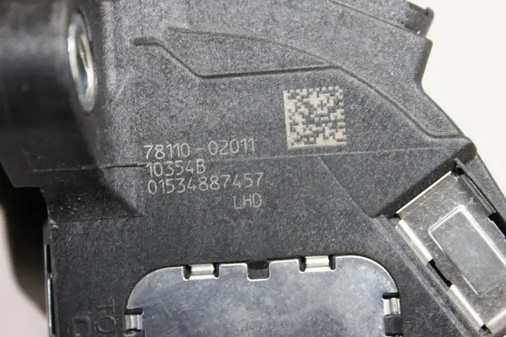 Toyota Auris 150 (2006 - 2012) 7811002011 Педаль акселератора — фото 6