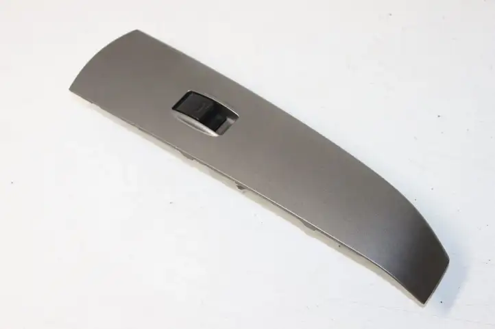 Toyota Prius (XW20) (2003 - 2009) 7423147080 Блок кнопок стеклоподъемников — фото 2