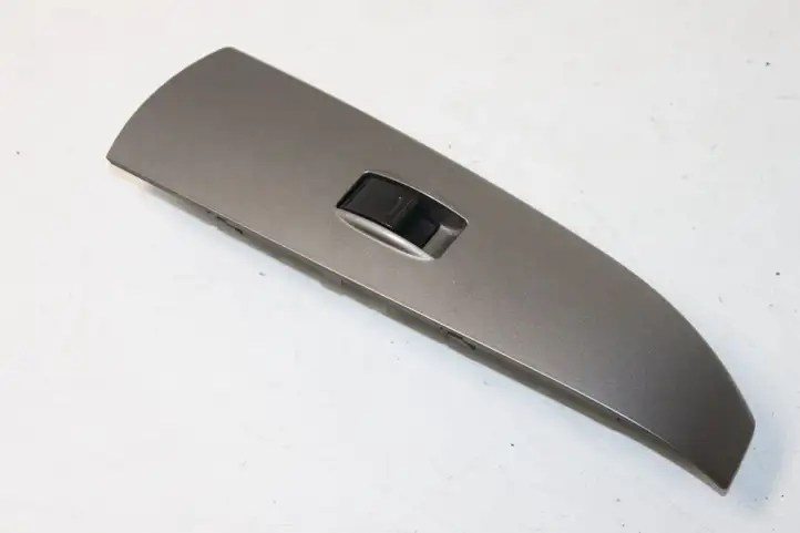 Toyota Prius (XW20) (2003 - 2009) 7427147050 Блок кнопок стеклоподъемников — фото 2