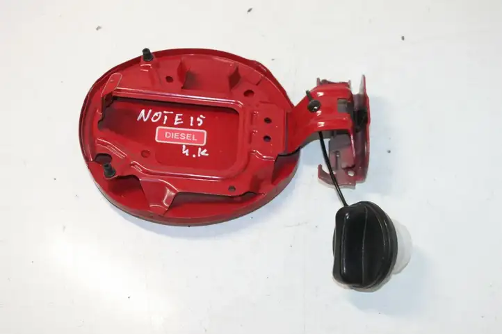 Nissan Note (E12) (2014 - 2018) Крышка топливного бака — фото 3