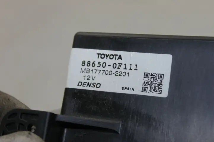 Toyota Verso (2009 - 2012) 886500F111 Модуль управления кондиционером — фото 2