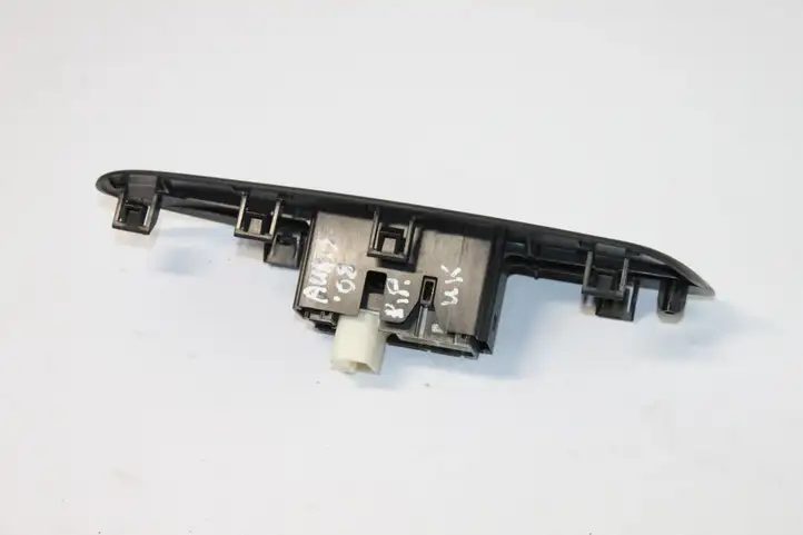 Toyota Auris 150 (2006 - 2012) 7423202560 Блок кнопок стеклоподъемников — фото 4