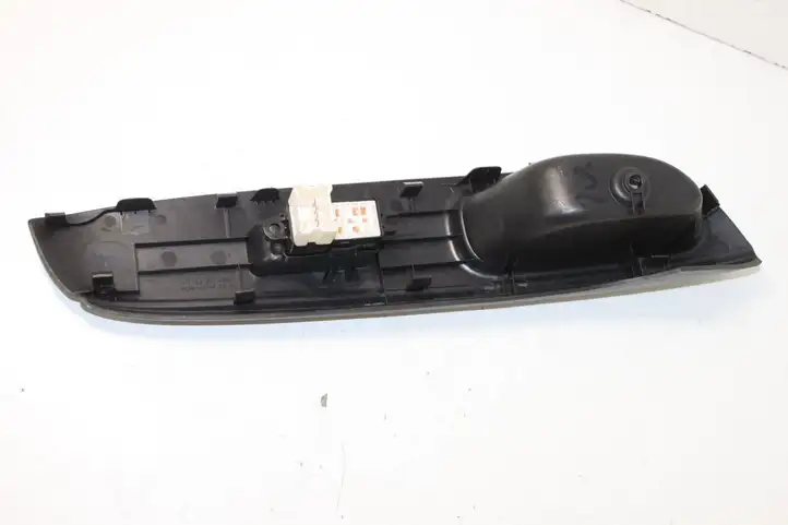 Nissan Note (E12) (2014 - 2018) 809613VU0A Кнопка стеклоподъемников — фото 4