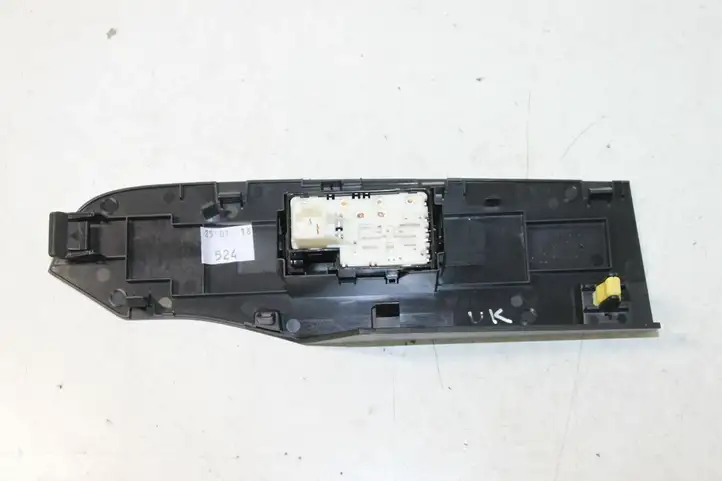 Toyota Auris E180 (2012 - 2018) 74232-02E00 Кнопка стеклоподъемников — фото 2