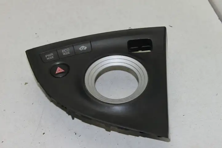 Toyota Prius (XW30) (2009 - 2015) 5540447010 Рамка рычага КПП — фото 1