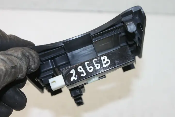 Toyota Urban Cruiser (XP110) (2007 - 2016) 5891752080 Другие включатели / ручки/ переключатели — фото 5