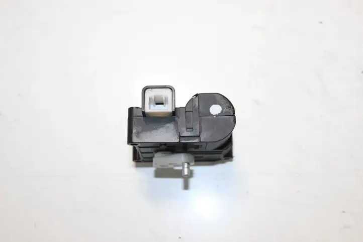 Toyota Avensis T250 (2006 - 2009) 1138002051 Двигатель задвижки потока воздуха — фото 3