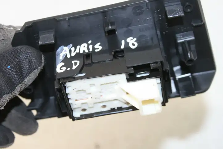 Toyota Auris E180 (2012 - 2018) 7427102630 Блок кнопок стеклоподъемников — фото 4