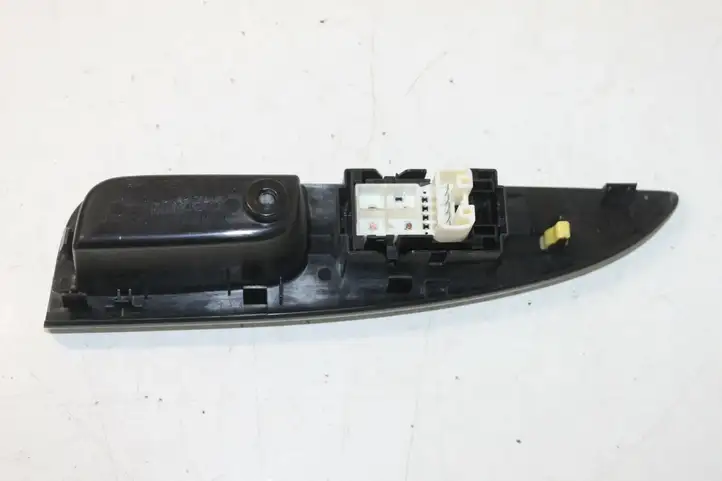 Toyota Urban Cruiser (XP110) (2007 - 2016) 7427152110 Блок кнопок стеклоподъемников — фото 3