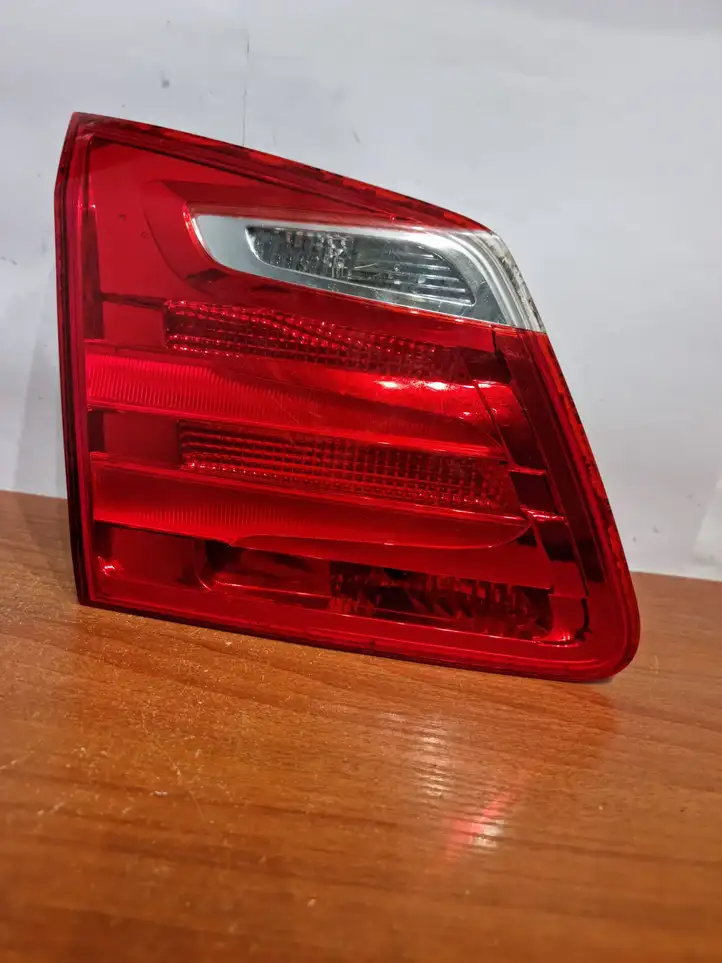Mercedes-Benz GL X166 (2013 - 2019) A1668201164 Задний фонарь в крышке багажника — фото 1
