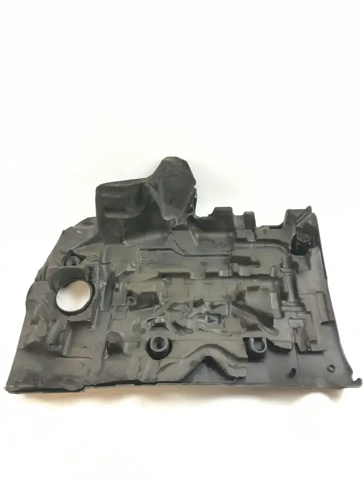 Opel Astra J (2012 - 2015) 55582063 Крышка двигателя декоративная — фото 3