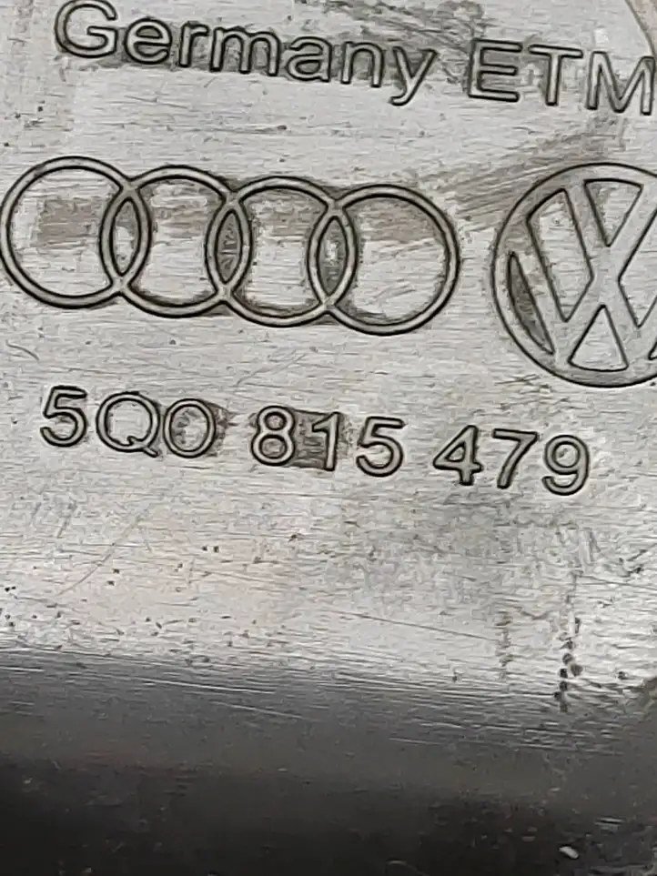 Volkswagen PASSAT B8 (2015 - ) 5Q0815479 Детали воздухозаборника — фото 6