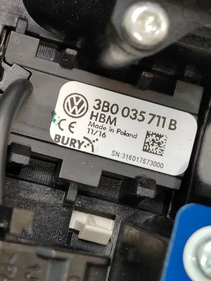 Volkswagen PASSAT B8 (2015 - ) 5G2947105R Передняя подсветка — фото 8