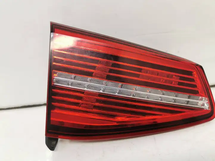 Volkswagen PASSAT B8 (2015 - ) 3G9945307A Задний фонарь в крышке багажника — фото 2