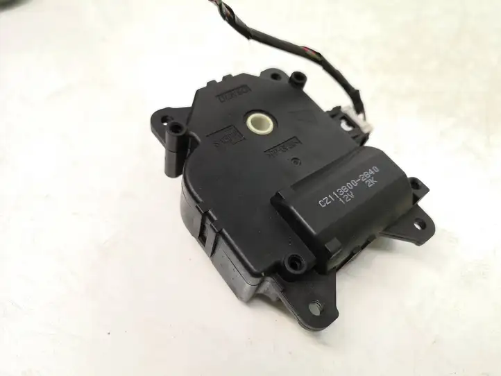 Mitsubishi Colt (2004 - 2008) CZ1138002840 Двигатель задвижки потока воздуха — фото 1