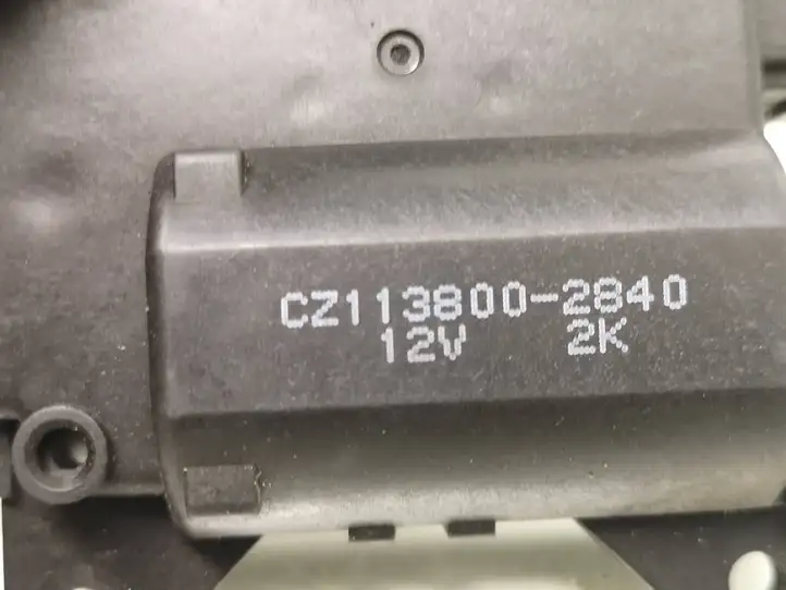 Mitsubishi Colt (2004 - 2008) CZ1138002840 Двигатель задвижки потока воздуха — фото 2
