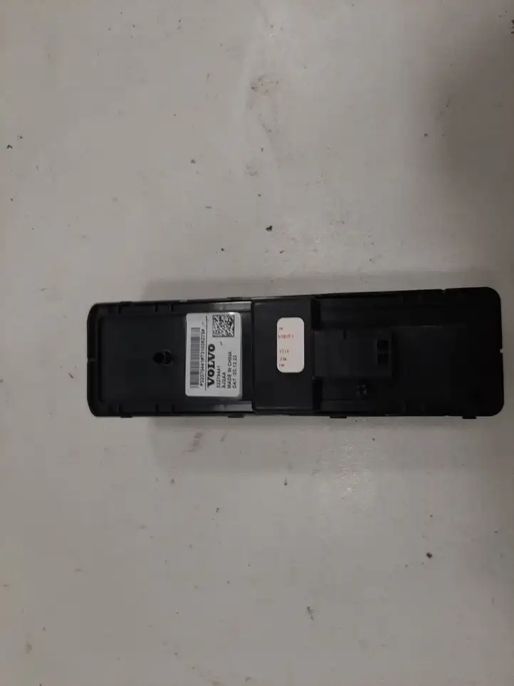 Volvo XC40 (2017 - ) 32279441 Кнопка стеклоподъемников — фото 2