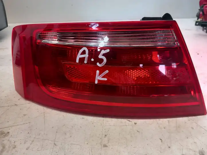 Audi A5 8T 8F (2007 - 2011) 8T0945095 Задний фонарь в крышке багажника — фото 1