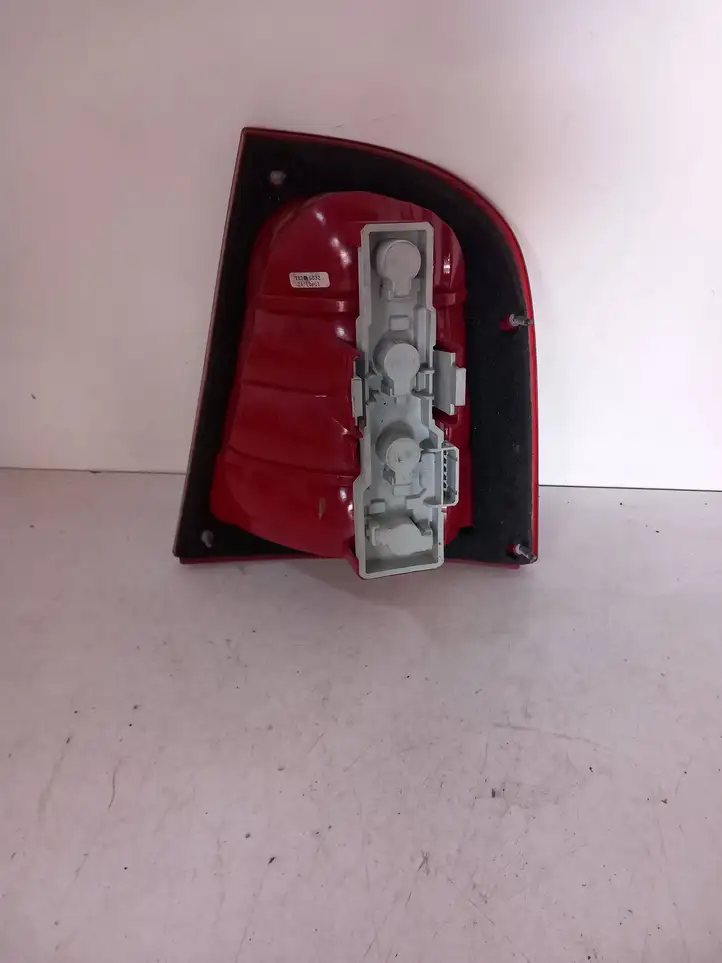Skoda Octavia Mk1 (1U) (1996 - 2004) 1U6945095 Задний фонарь в кузове — фото 2
