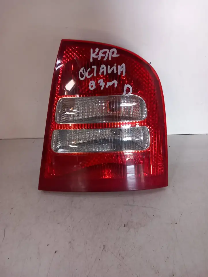 Skoda Octavia Mk1 (1U) (1996 - 2004) 1U6945112 Задний фонарь в кузове — фото 1