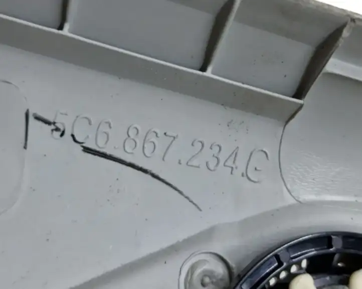 Volkswagen Jetta VI (2011 - 2018) 5C6867234C Обшивка стойки A — фото 6