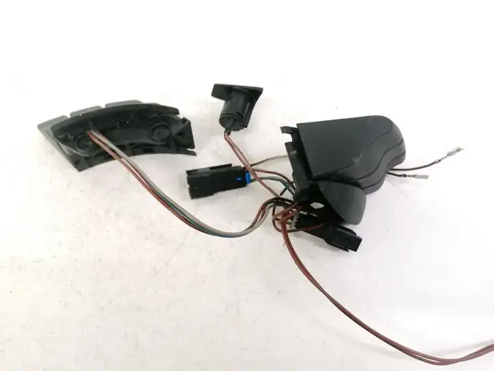 Opel Meriva A (2002 - 2006) 09185419 Кнопки на рулевом колесе — фото 3